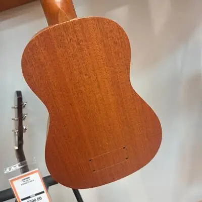 Luna Uke Bass 2